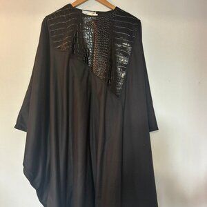Kaftan Noir Élégant avec Détails Texturés